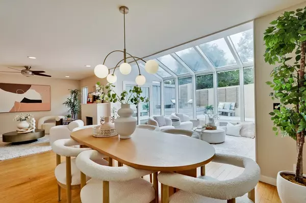 Cupertino, CA 95014,22941 Longdown RD