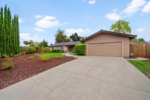 Saratoga, CA 95070,12790 Glen Arbor CT