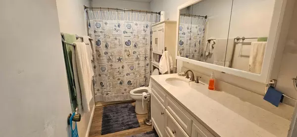 Galt, CA 95632,913 Casado DR
