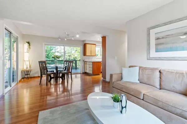 Redwood City, CA 94062,878 Hillcrest DR