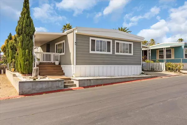 Salinas, CA 93906,255 E. Bolivar ST 57