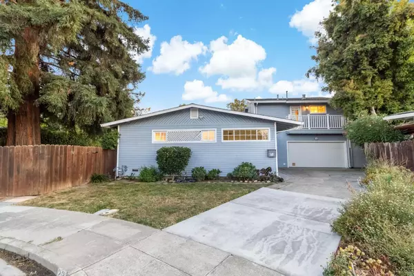 Redwood City, CA 94063,22 Wayne CT