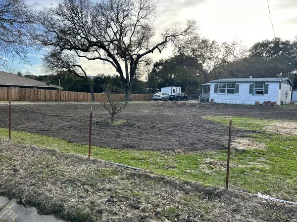 10050 W Front RD, Atascadero, CA 93422