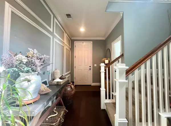 Santa Cruz, CA 95060,209 Fieldcrest LN