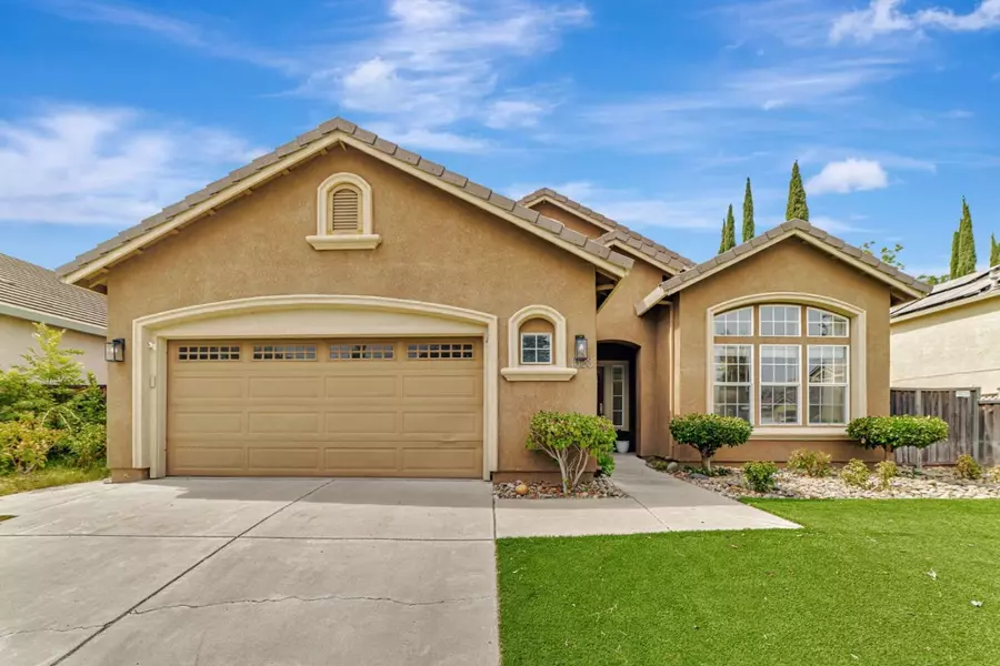 1523 Egret DR, Tracy, CA 95376