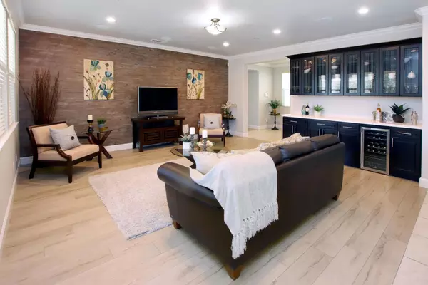 Hollister, CA 95023,204 Sundance DR