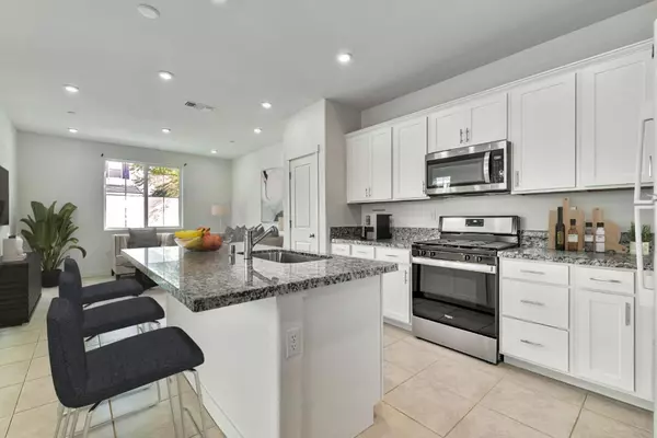 Mountain House, CA 95391,182 E Mcclintock LN