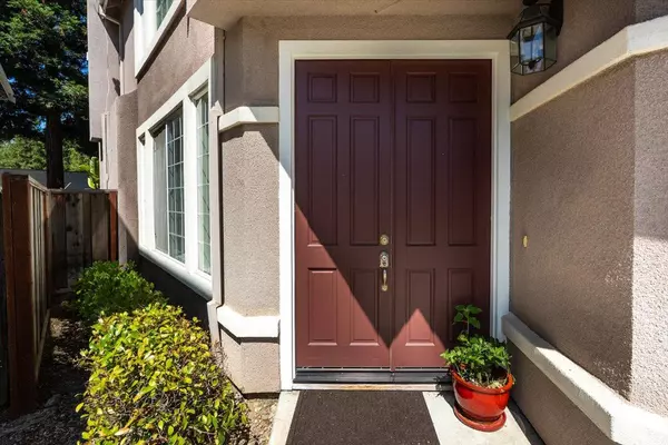 Saratoga, CA 95070,18396 Mill CT