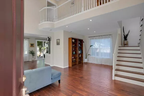 Saratoga, CA 95070,18396 Mill CT