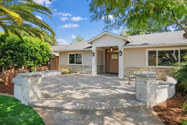 Los Altos, CA 94024,1271 Petersen CT