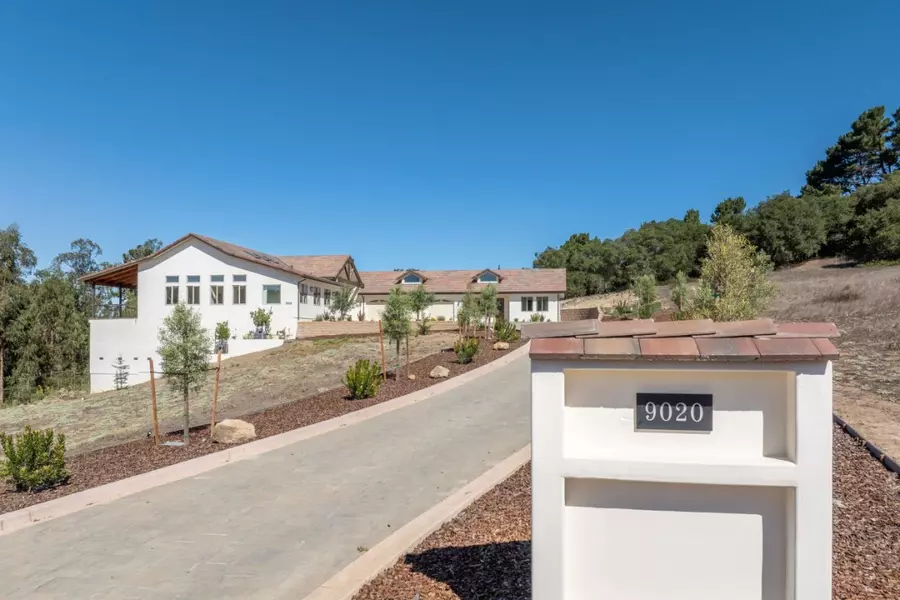 9020 Hidden Canyon RD, Salinas, CA 93907