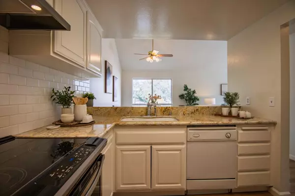 San Jose, CA 95117,1350 Charmwood SQ