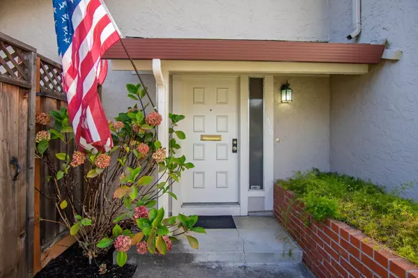 San Jose, CA 95117,1350 Charmwood SQ