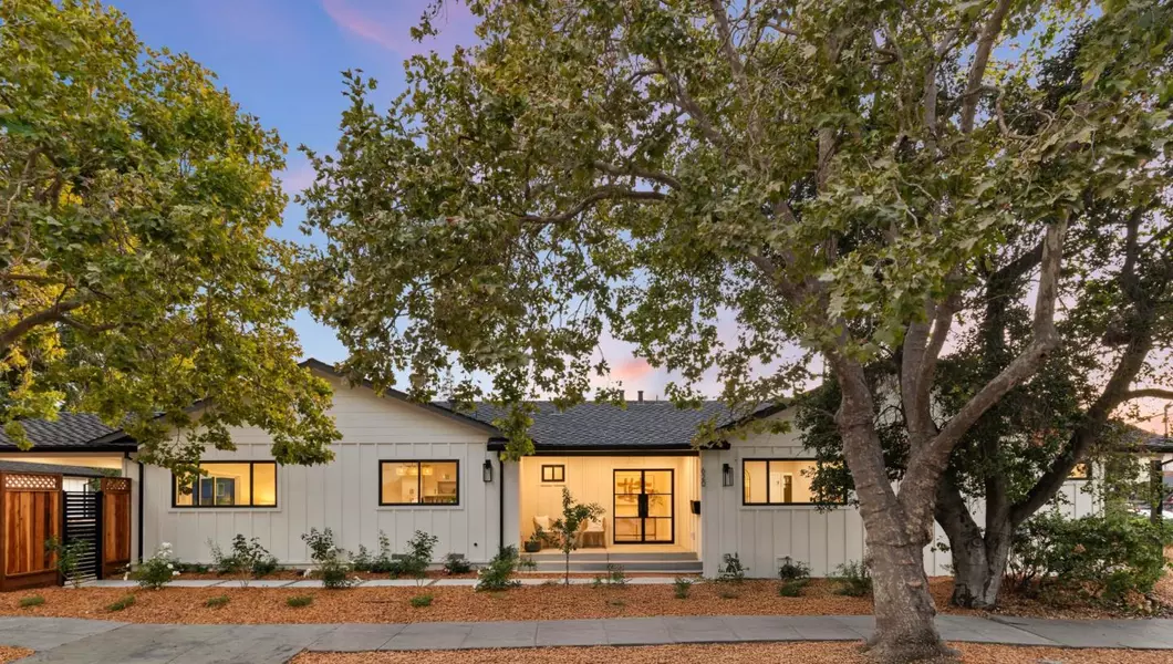 620 Iris ST, Redwood City, CA 94062