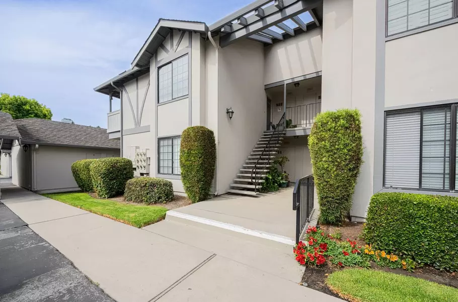 1051 Riker ST 7, Salinas, CA 93901