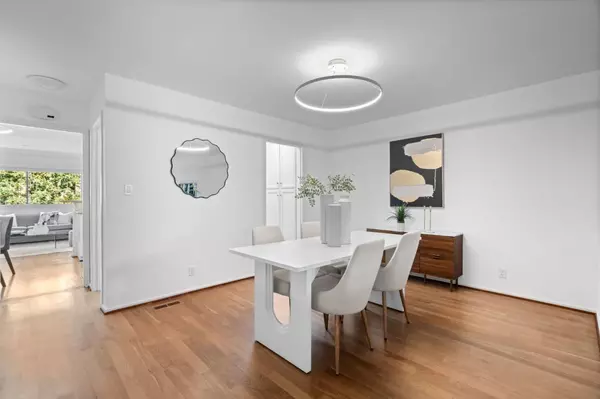 Menlo Park, CA 94025,2146 Sand Hill RD