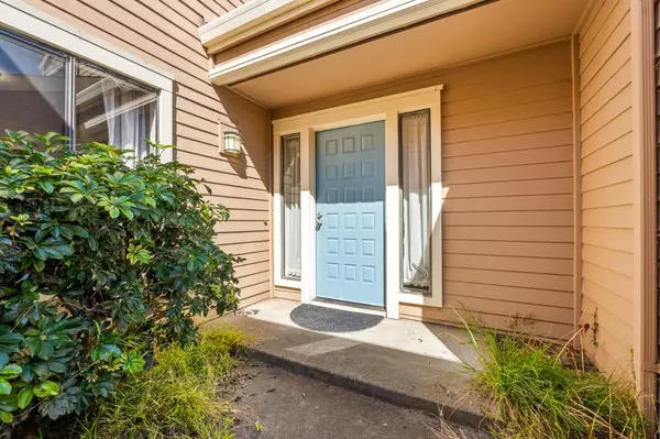 South San Francisco, CA 94080,112 Crown CIR