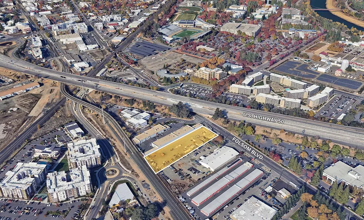 Sacramento, CA 95826,7400 Folsom BLVD