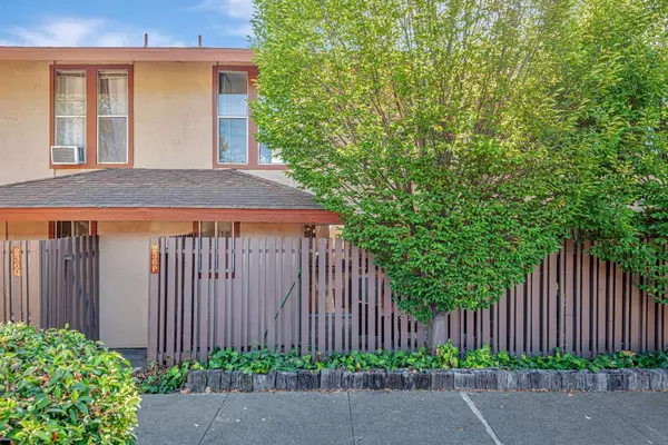 Sunnyvale, CA 94086,236 E Red Oak DR P