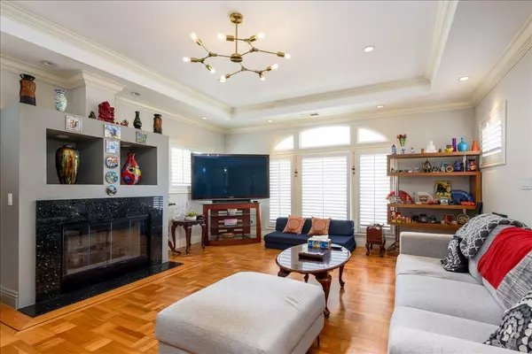 San Francisco, CA 94127,155 Upland DR