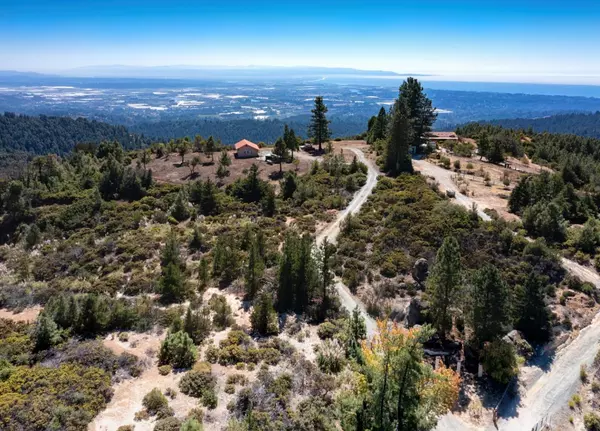301 Red Dog RDG, Watsonville, CA 95076
