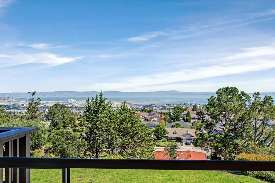 360 Vallejo DR 116, Millbrae, CA 94030