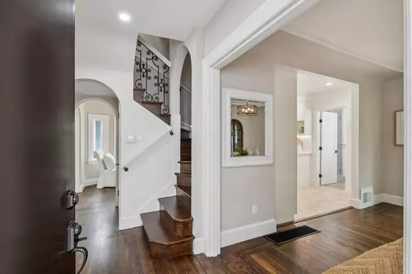 San Francisco, CA 94122,2615 Lincoln WAY