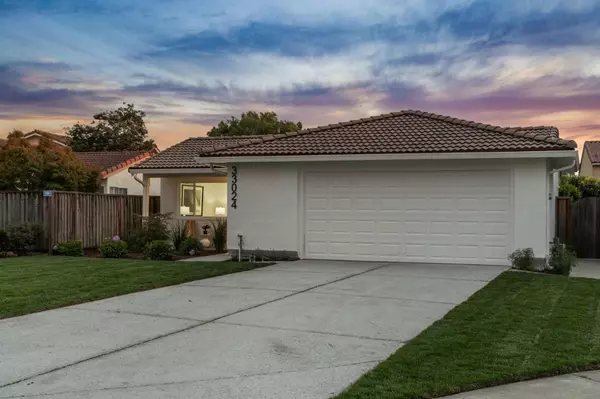 Union City, CA 94587,33024 Compton CT