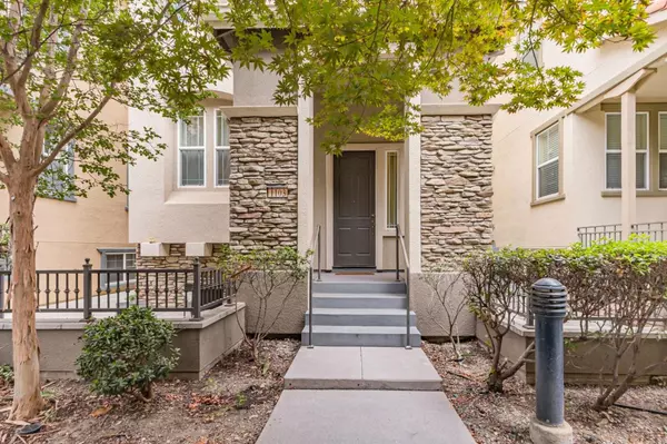 1103 Vida Larga LOOP, Milpitas, CA 95035