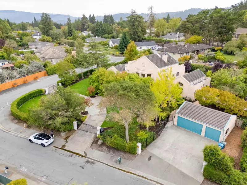 1531 Wedgewood DR, Hillsborough, CA 94010