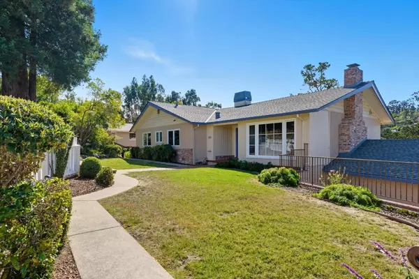 Burlingame, CA 94010,2704 Summit DR