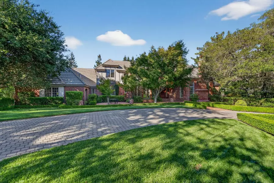 19825 Douglass LN, Saratoga, CA 95070