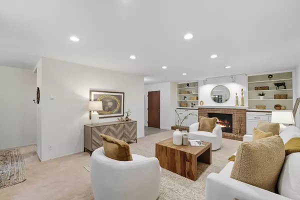 Mountain View, CA 94043,2000 Rock ST 7