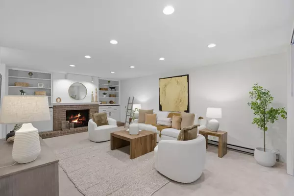 Mountain View, CA 94043,2000 Rock ST 7