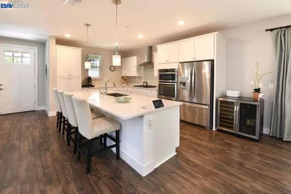 Walnut Creek, CA 94595,601 Chives WAY