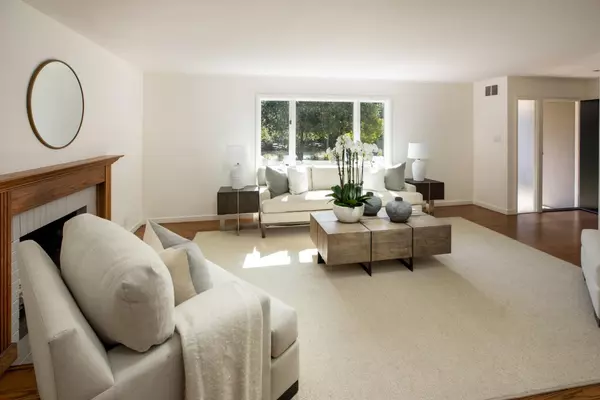 Menlo Park, CA 94025,1840 Santa Cruz AVE