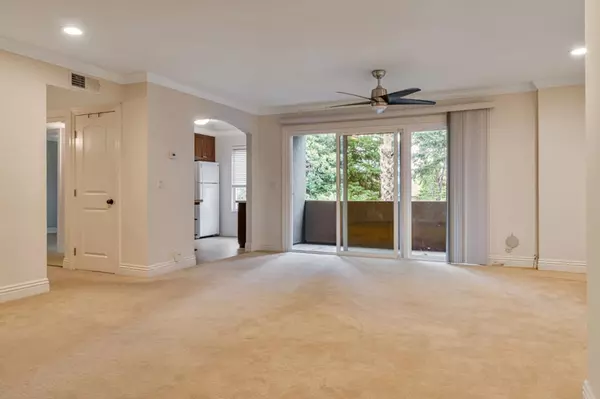 Redwood City, CA 94061,1458 Hudson ST 202