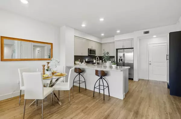 San Jose, CA 95123,5951 Sunstone DR 208