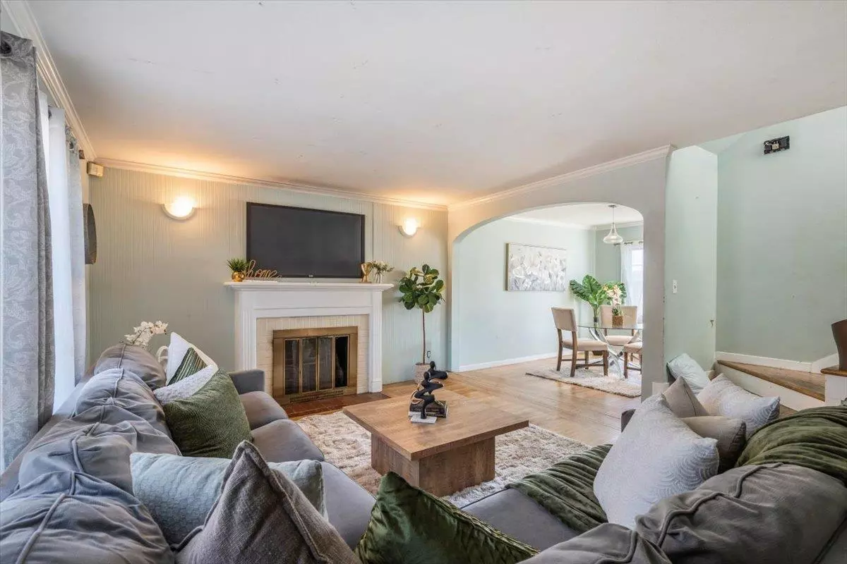 Oakland, CA 94605,9401 Castlewood ST