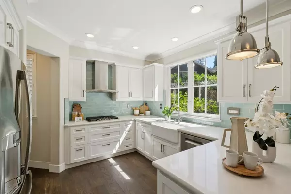 Los Gatos, CA 95032,107 Naramore LN