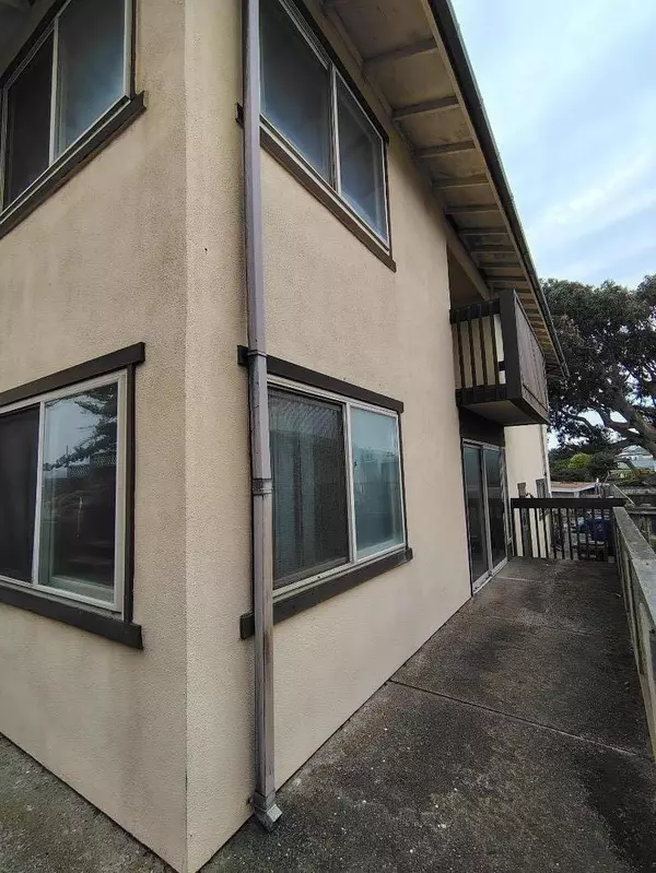 Monterey, CA 93940,105 Roberts AVE