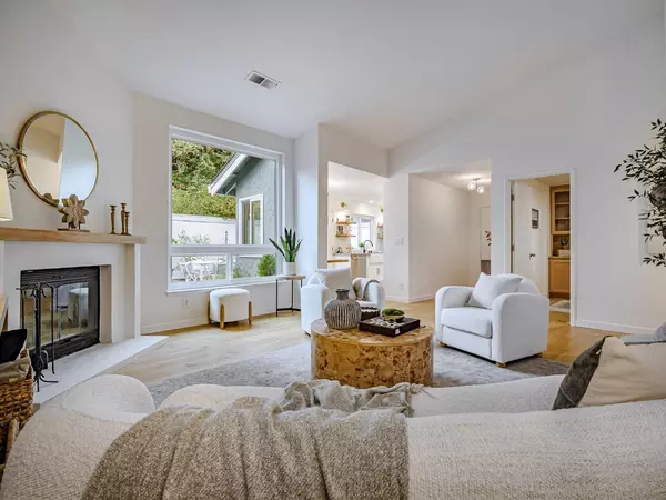 Aptos, CA 95003,297 Bonefish CT