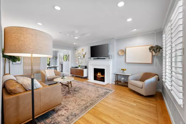 San Mateo, CA 94402,1225 Carlisle DR