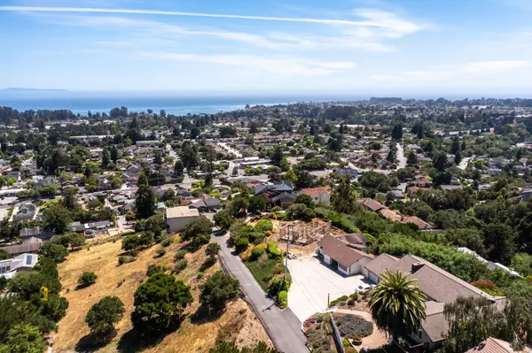 Soquel, CA 95073,3315 Crestline WAY