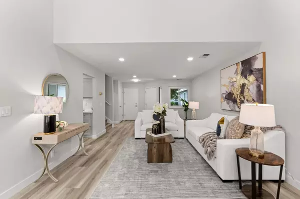 Morgan Hill, CA 95037,516 Creekside LN