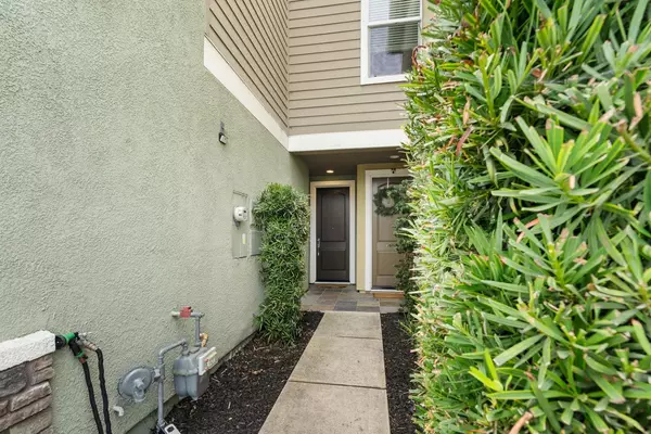 Daly City, CA 94015,1532 Annie ST