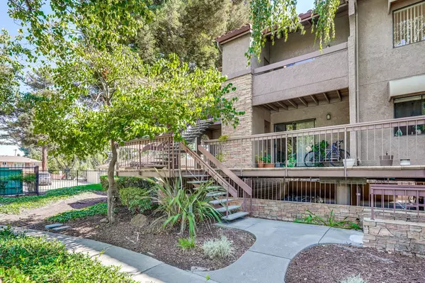 Santa Clara, CA 95050,2250 Monroe ST 201