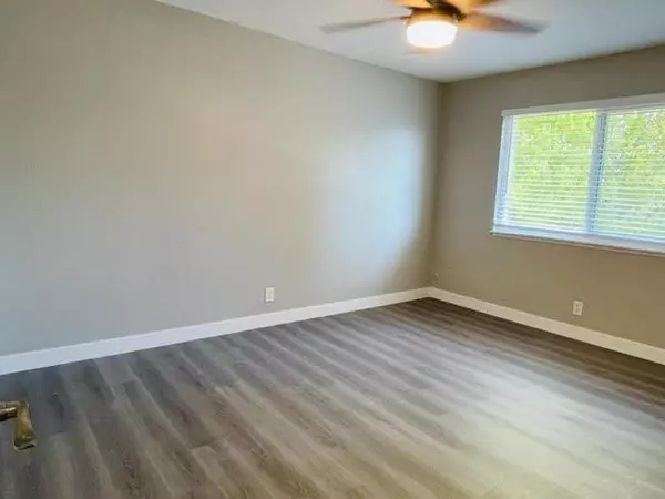 Campbell, CA 95008,919 Ravenscourt AVE