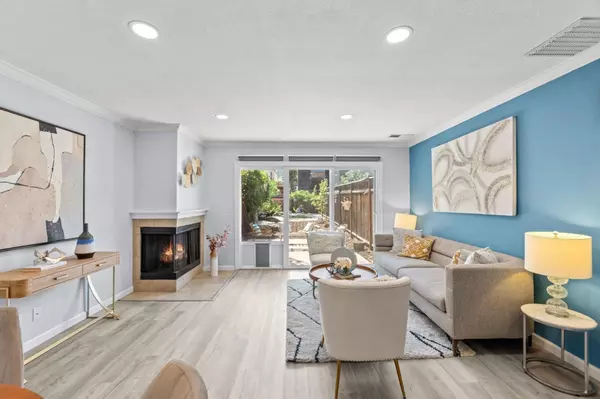 Campbell, CA 95008,668 W Sunnyoaks AVE