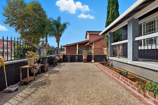 San Jose, CA 95121,2673 Toy LN